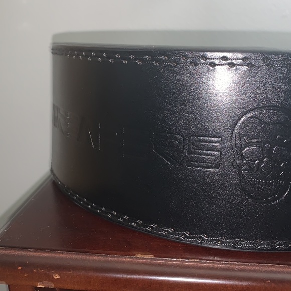 Gymreapers Weightlifting Belt - 7MM Leather Back Support - Black Size XL - Picture 3 of 8